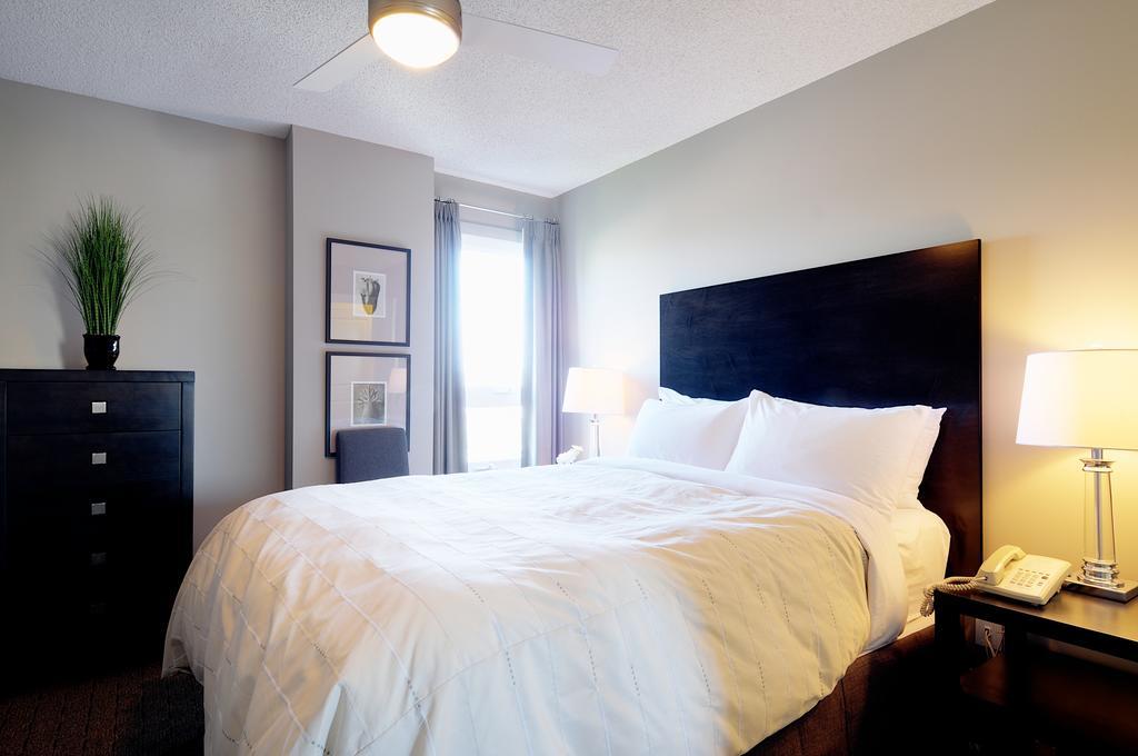 Execsuite Inc. YYC Oda fotoğraf